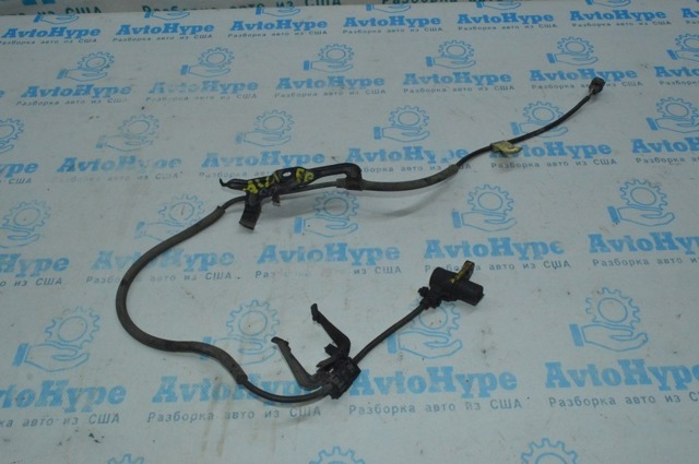 Передний правый датчик АБС 8954207030 TOYOTA