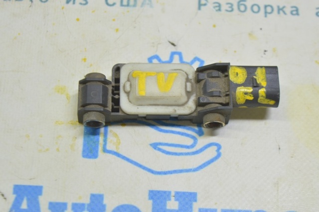 Датчик Эйрбэг передний 8E0959651B VAG
