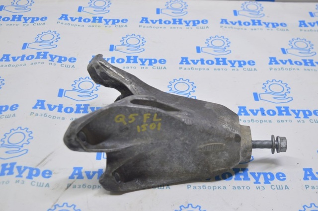 8K0199307CC VAG Кронштейн подушки (опоры) двигателя левой купить в Тернополь