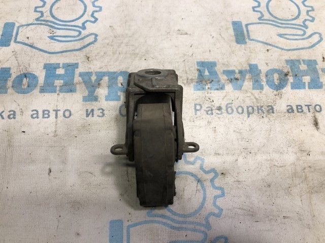 Кронштейн приемной трубы глушителя 8K0253147A VAG