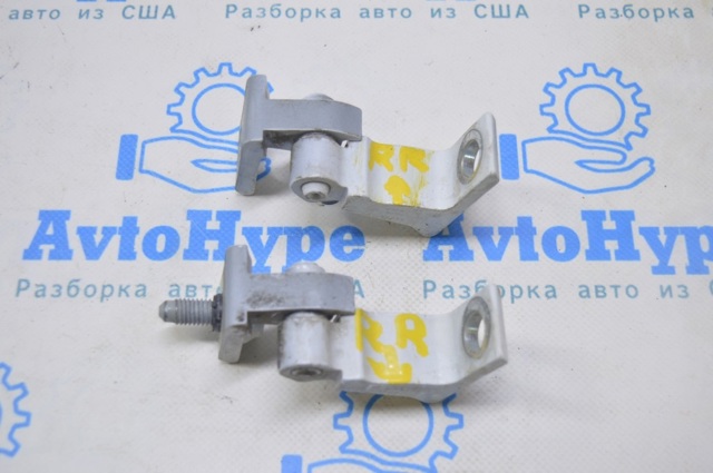 Петля задней правой двери 8K0831402E VAG