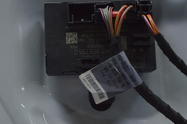 Блок комфорта задней двери 8K0959795G VAG