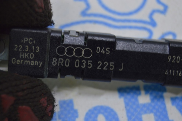 8R0035225J VAG купить в Ирпень