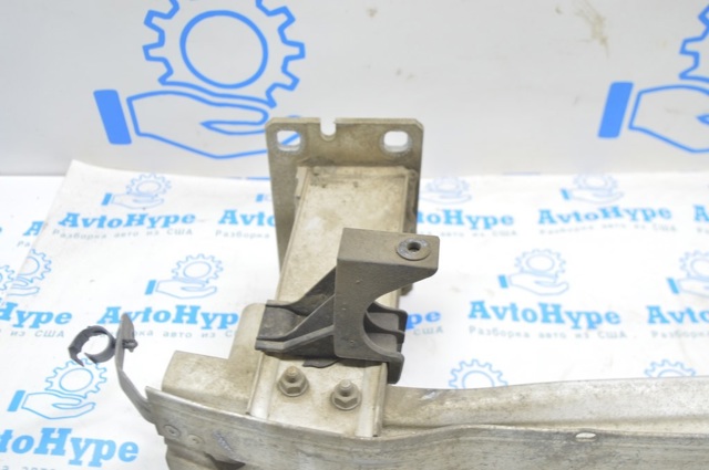 Кронштейн усилителя переднего бампера 8R0807134B VAG