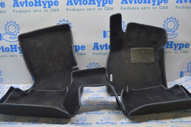 Комплект ковров 8R1061270MNO VAG