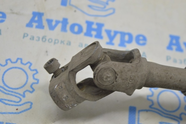 8R1419753H Вал рулевой колонки нижний купить Львов