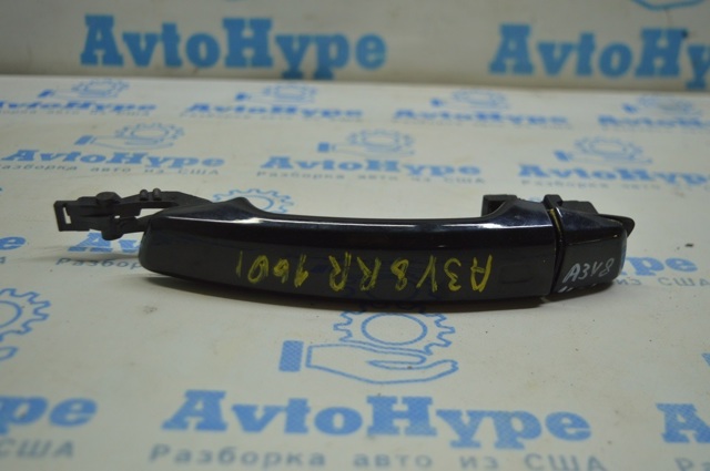 Ручка двери правой, наружняя, перед/зад 8V0837206AGRU VAG