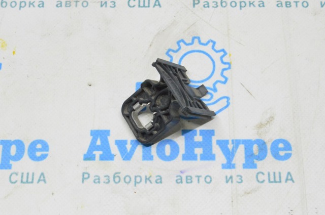 VAG 8V0941453A Кронштейн (адаптер) крепления фары передней правой в наличии Житомир