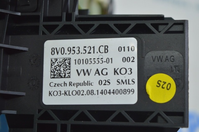 VAG 8V0953521CB Подрулевой переключатель в наличии Харьков