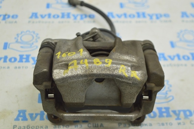 Суппорт тормозной задний правый 8W0615404 VAG