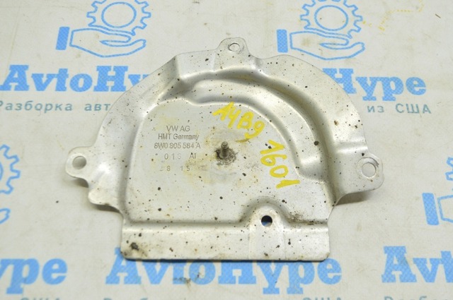 Лючок подкрылка переднего правого 8W0805584A VAG