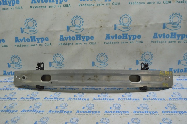 Усилитель переднего бампера  8W0807113 VAG