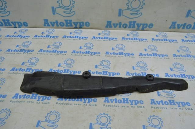 8W0821112 Уплотнитель крыла купить Чернигов