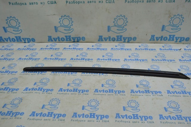 8W0854328C9B9 VAG Молдинг лобового стекла правый купить в Каменское