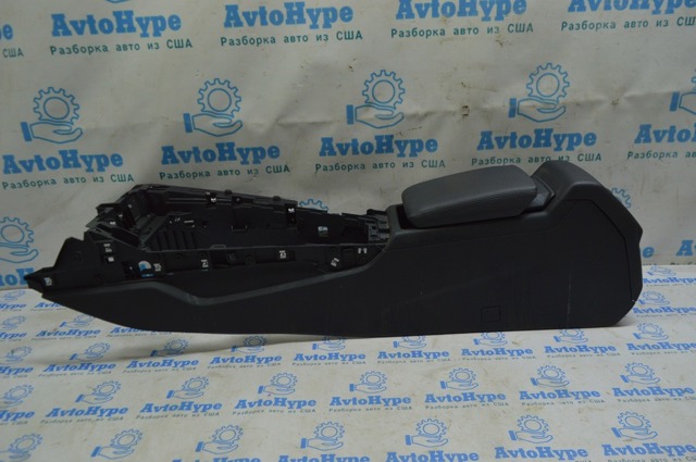 Кронштейн подлокотника 8W0864207H38M VAG