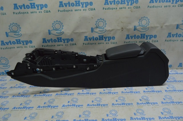 8W0864207H38M VAG Кронштейн подлокотника купить в Сумы