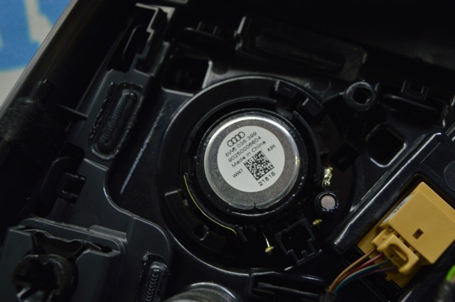 VAG 8W0867303BWFA в наличии Николаев