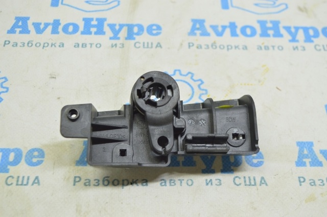 8W1823633C Кронштейн ручки открывания капота купить Харьков