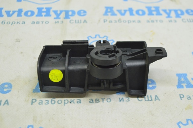 8W1823633C VAG Кронштейн ручки открывания капота купить в Павлоград