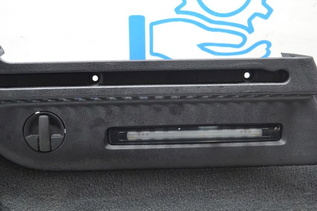 Плафон подсветки багажного отсека 8W9947409 VAG