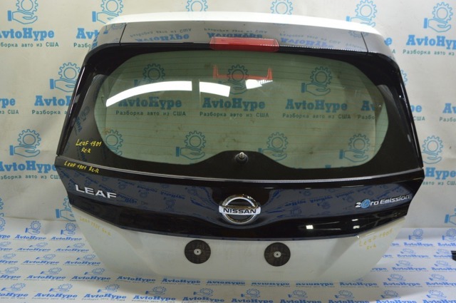 Задняя дверь 901005SA0B NISSAN