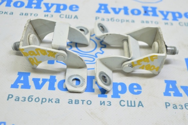 904001U60C NISSAN Петля задней двери купить в Сумы