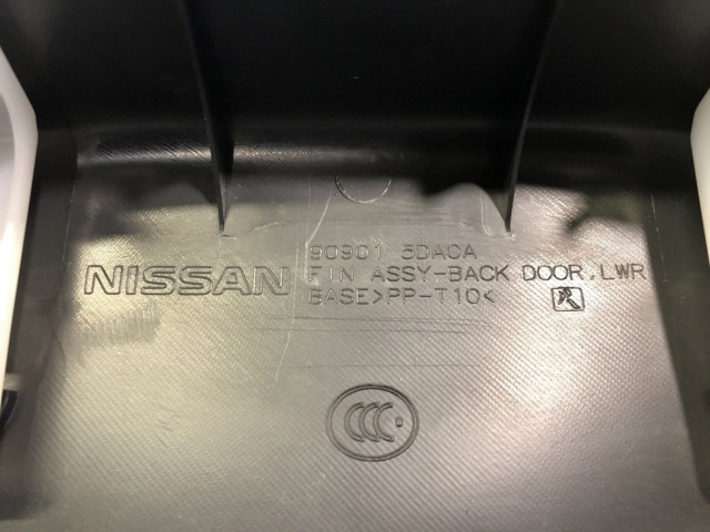 NISSAN 909015DA0A Обшивка (облицовка) крышки багажника (двери 3/5-й задней) в наличии Черкассы