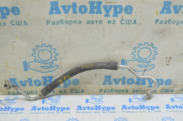 Трубка кондиционера от компрессора к радиатору 924905AA0A NISSAN