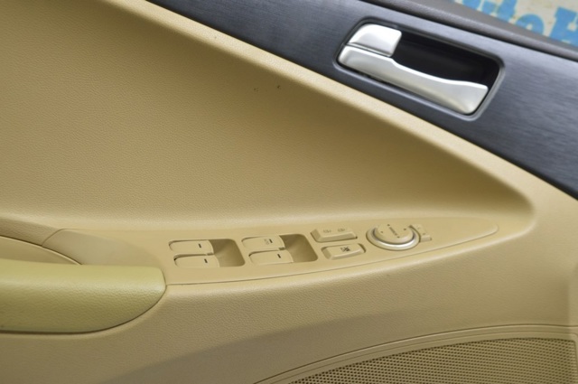 Кнопки переднего левого стеклоподъёмника 935703S000YDA HYUNDAI