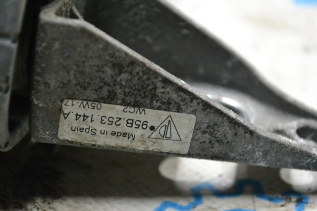 Подвесные подушки глушителя 95B253144A PORSCHE