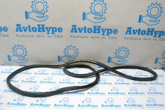 PORSCHE 95B827705C Уплотнитель багажника (двери 3/5-й задней) в наличии Каменское