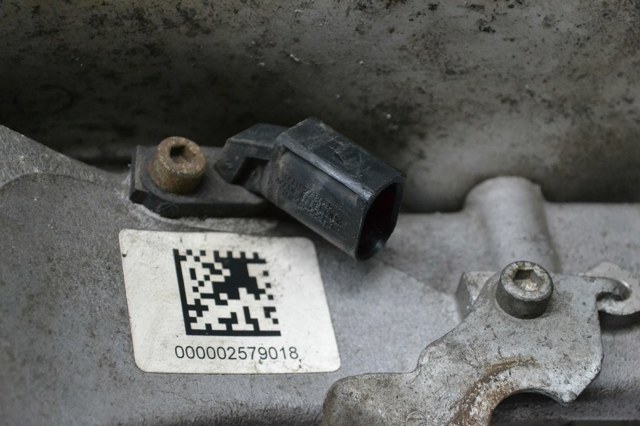 Датчик АБС (ABS) задний, левый 95B927804A PORSCHE