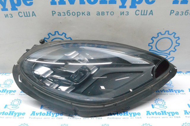 Уплотнитель фары правой 95B941323D PORSCHE