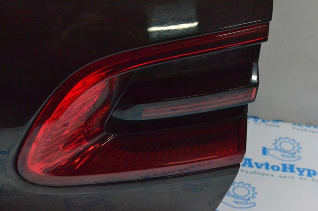 Задняя левая внутренняя фара 95B945093AA PORSCHE