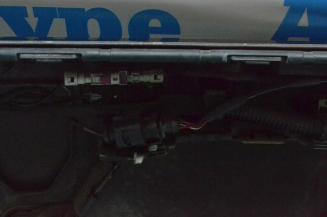 PORSCHE 95B971104P в наличии Павлоград