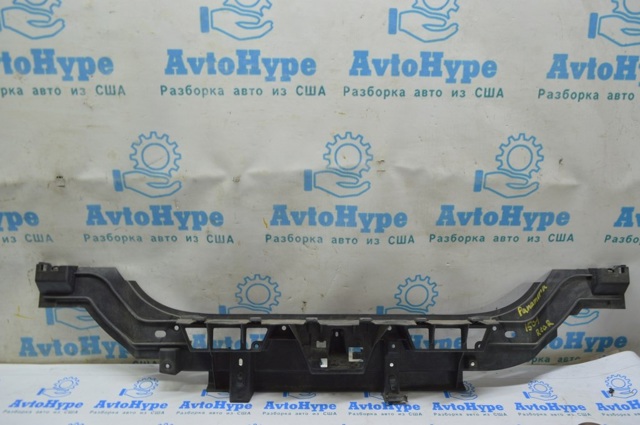 Кронштейн бампера заднего, центральный 97050564102 PORSCHE