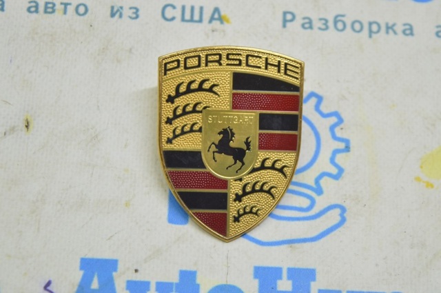 Эмблема капота 9P1853601 PORSCHE
