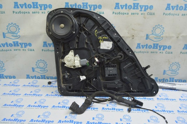 Динамик задний A1668202102 MERCEDES