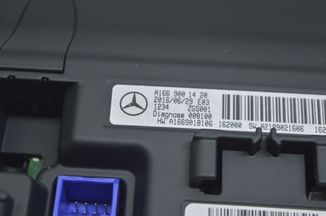 MERCEDES A1669001420 Дисплей многофункциональный в наличии Николаев
