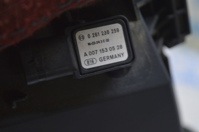 A2760903901 MERCEDES Корпус воздушного фильтра левый купить в Киев