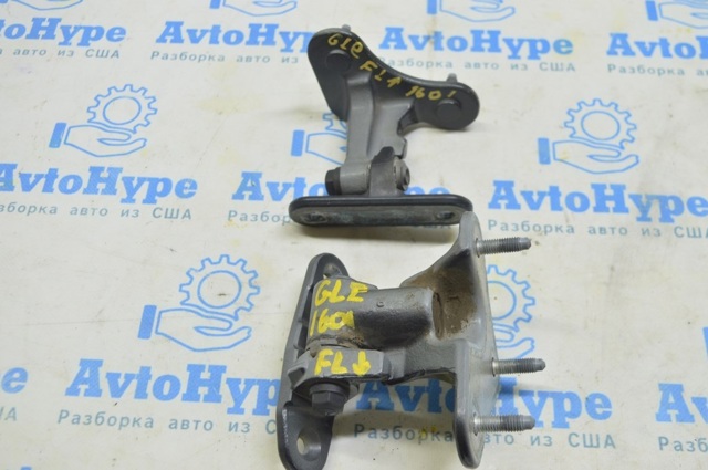 Завеса двери передней левой A2927200137 MERCEDES