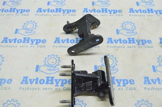 A2927200137 MERCEDES Петля двери передней левой купить в Днепр