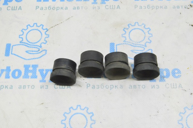 Подушка декоративной крышки мотора A6460940285 MERCEDES