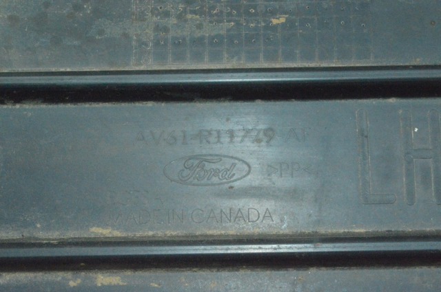AV61R11779AF FORD Воздуховод (дефлектор) радиатора левый купить в Ужгород