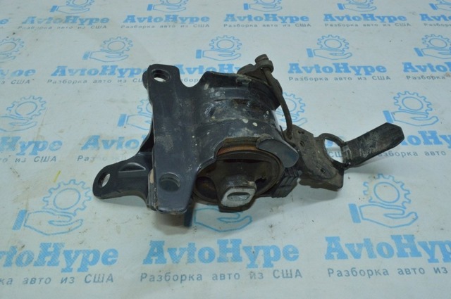 Левая опора двигателя BJS739070 MAZDA