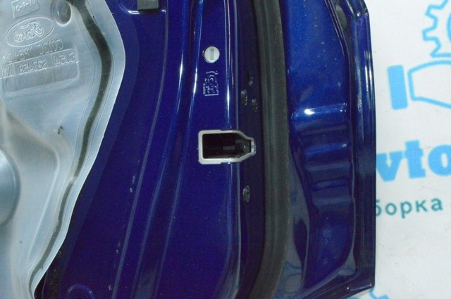 Замок двери задней правой Ford Escape 2