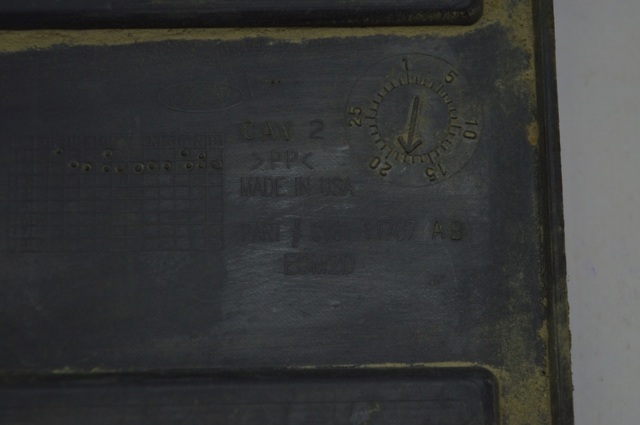 FORD CV6111787AB Защита днища задняя левая в наличии Ровно