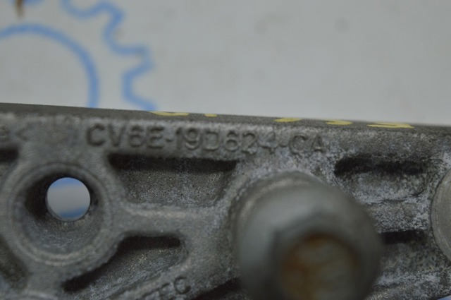 CV6Z19D624C FORD Кронштейн компрессора кондиционера купить в Львов