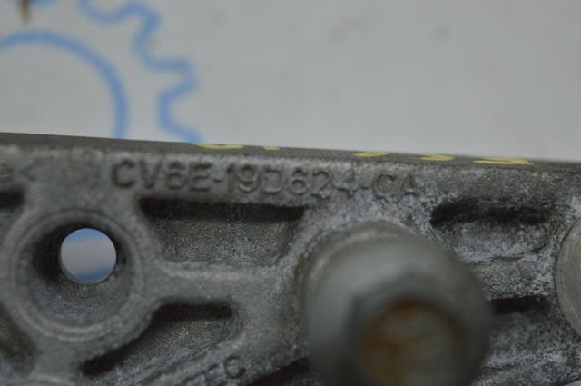 CV6Z19D624C FORD Кронштейн компрессора кондиционера купить в Запорожье