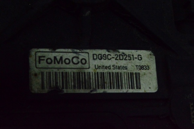 Задний левый суппорт DG9Z2553B FORD